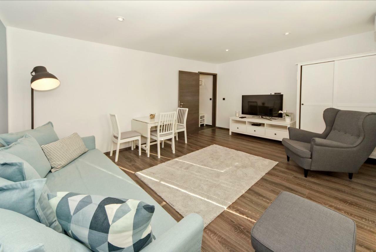 Res Apartman Έγκερ Εξωτερικό φωτογραφία