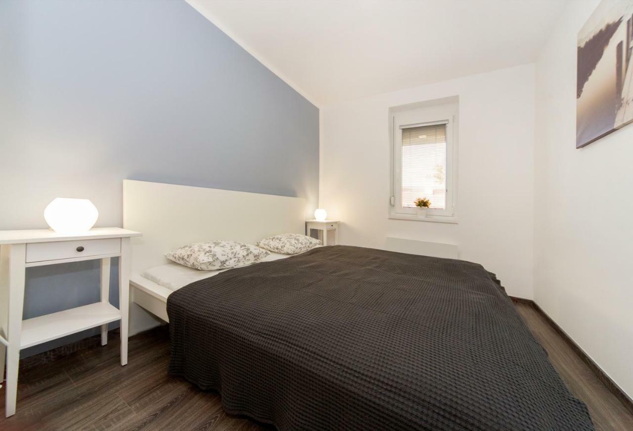 Res Apartman Έγκερ Εξωτερικό φωτογραφία