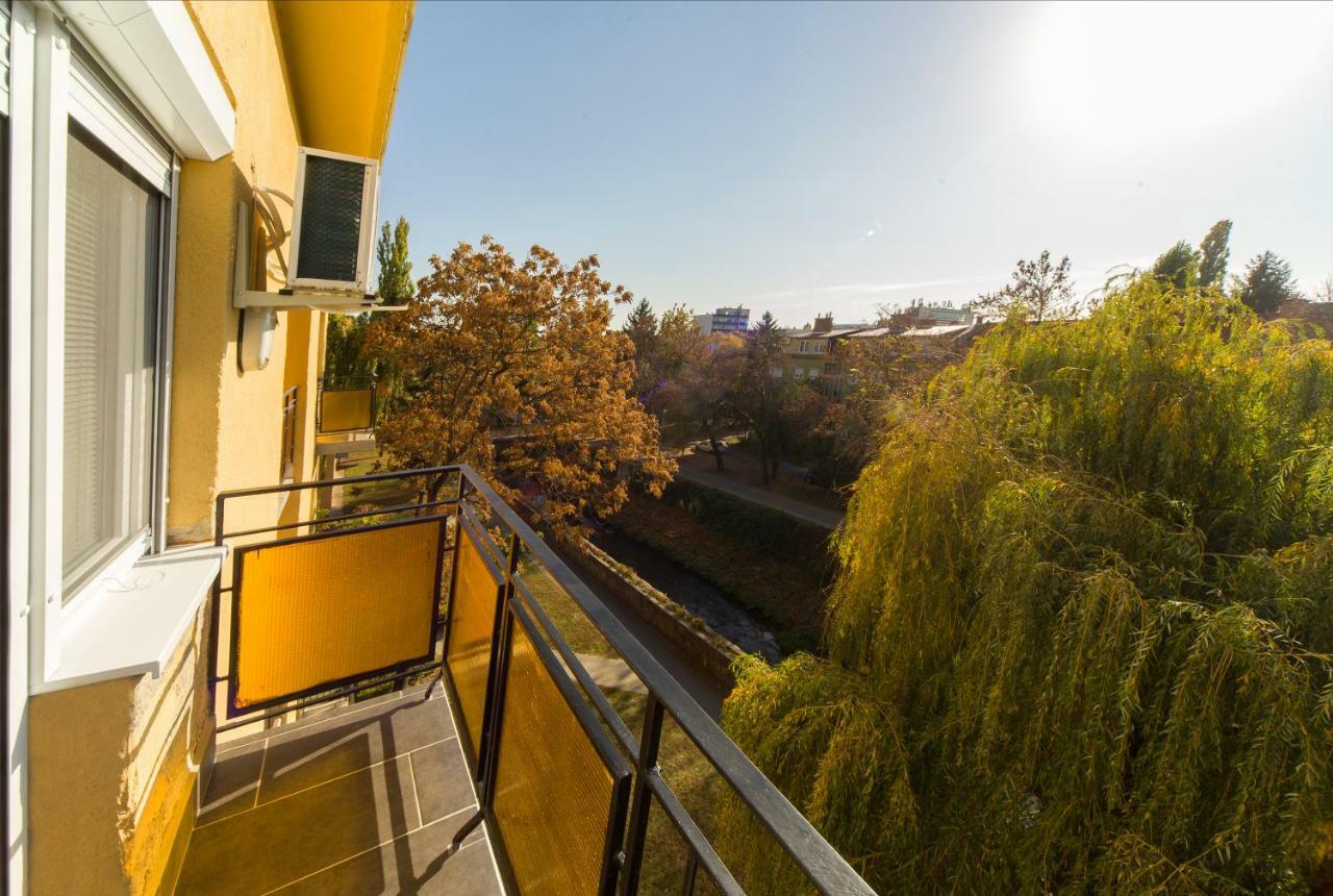 Res Apartman Έγκερ Εξωτερικό φωτογραφία